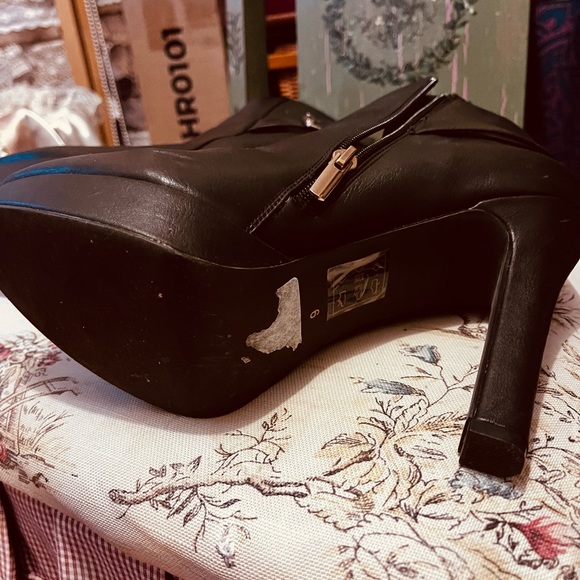 Le Château ankle boots - Picture 6 of 9